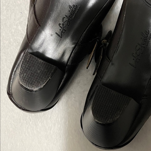 LifeStride Brown Mary Jane Heels Low Heel Pump Sz 5.5M - Picture 7 of 11